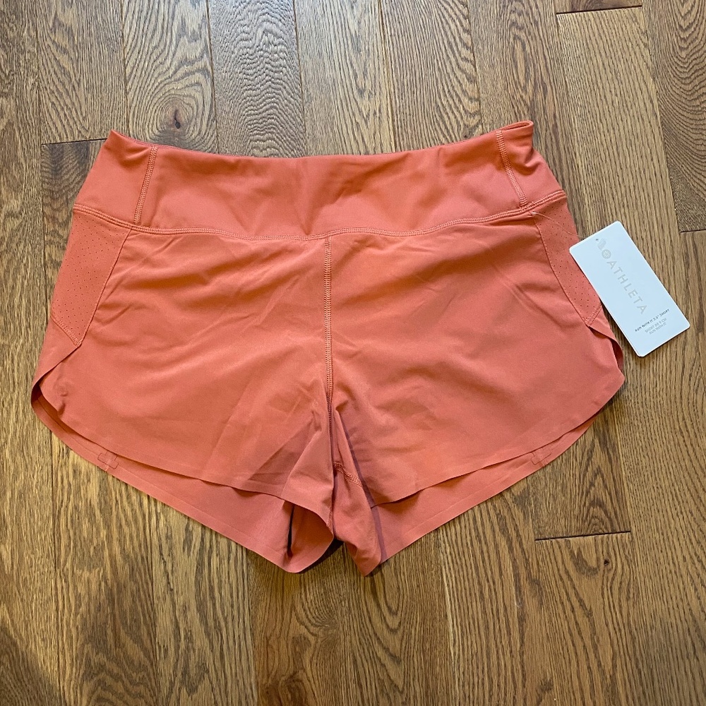 NWT Athleta workout shorts Size M